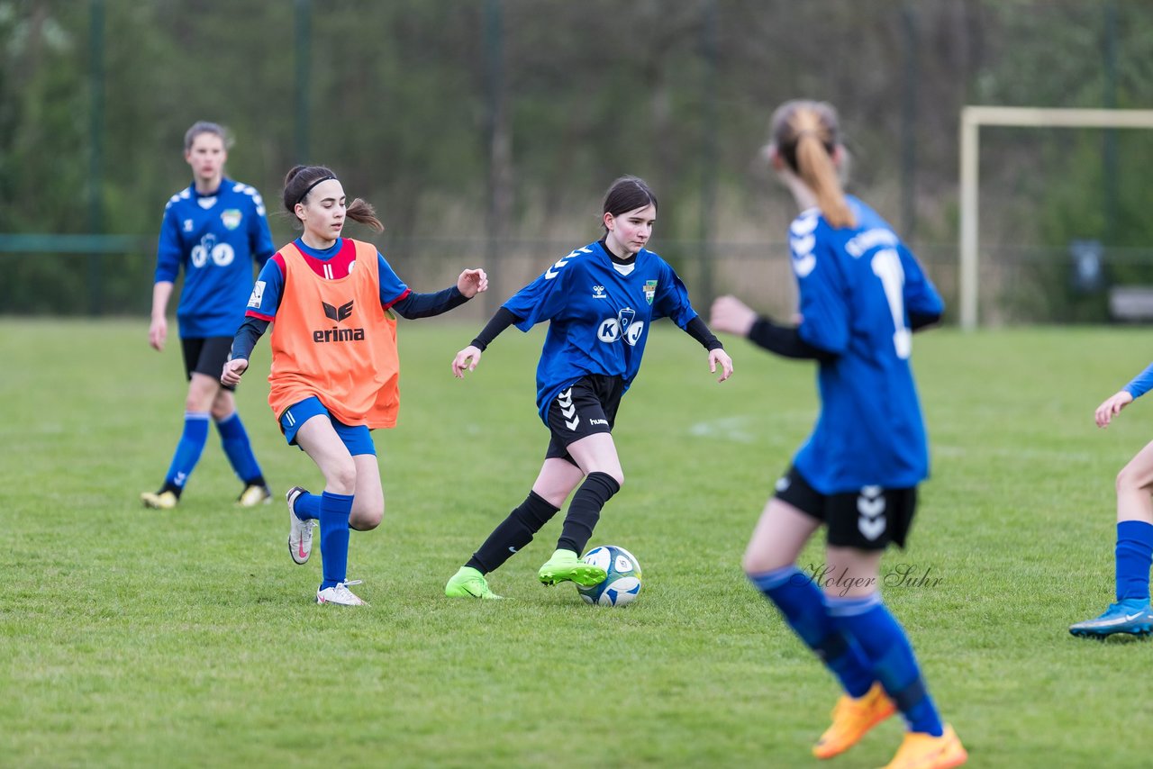 Bild 302 - wCJ VfL Pinneberg - Alstertal-Langenhorn : Ergebnis: 0:8